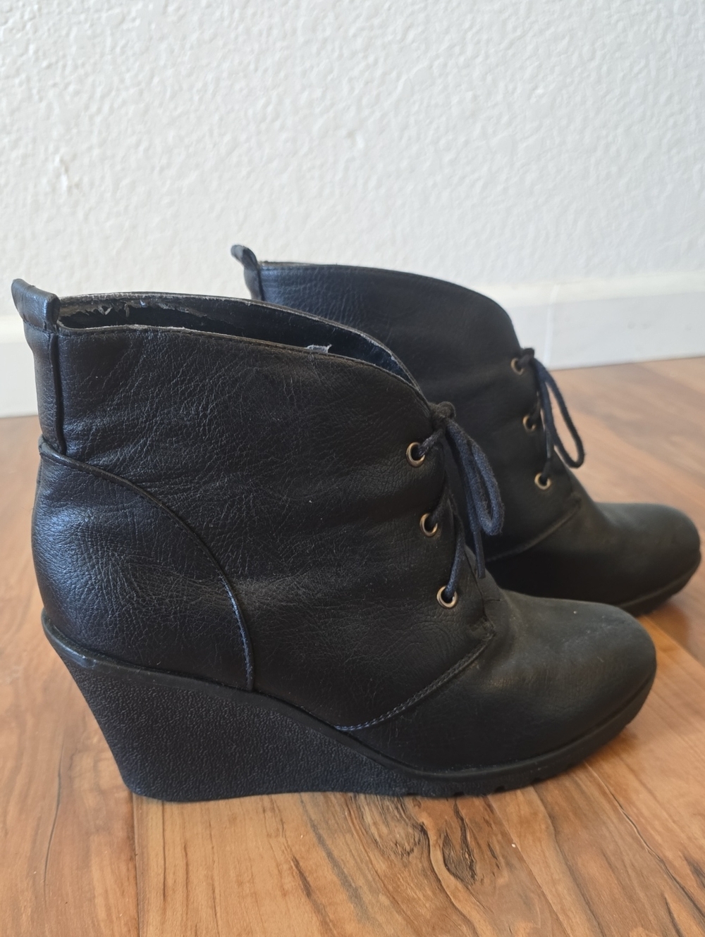 Forever Black Lace-Up Wedge Ankle Booties - Size 7.5